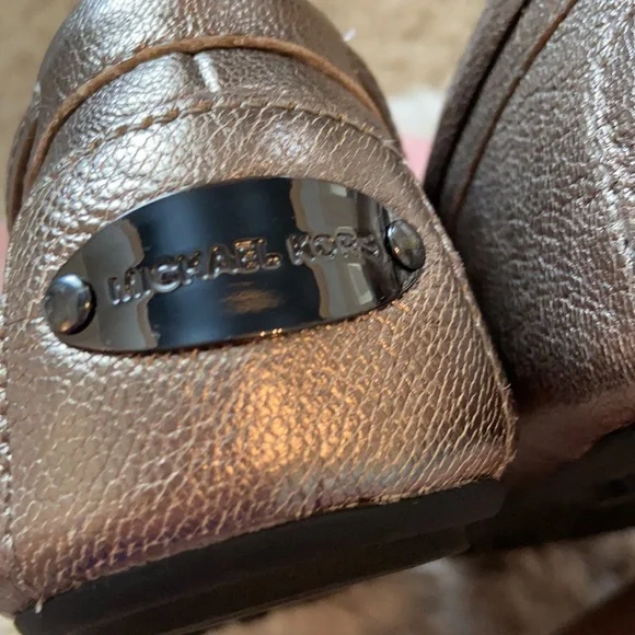EUC Michael Kors metallic leather loafers - Picture 8 of 9